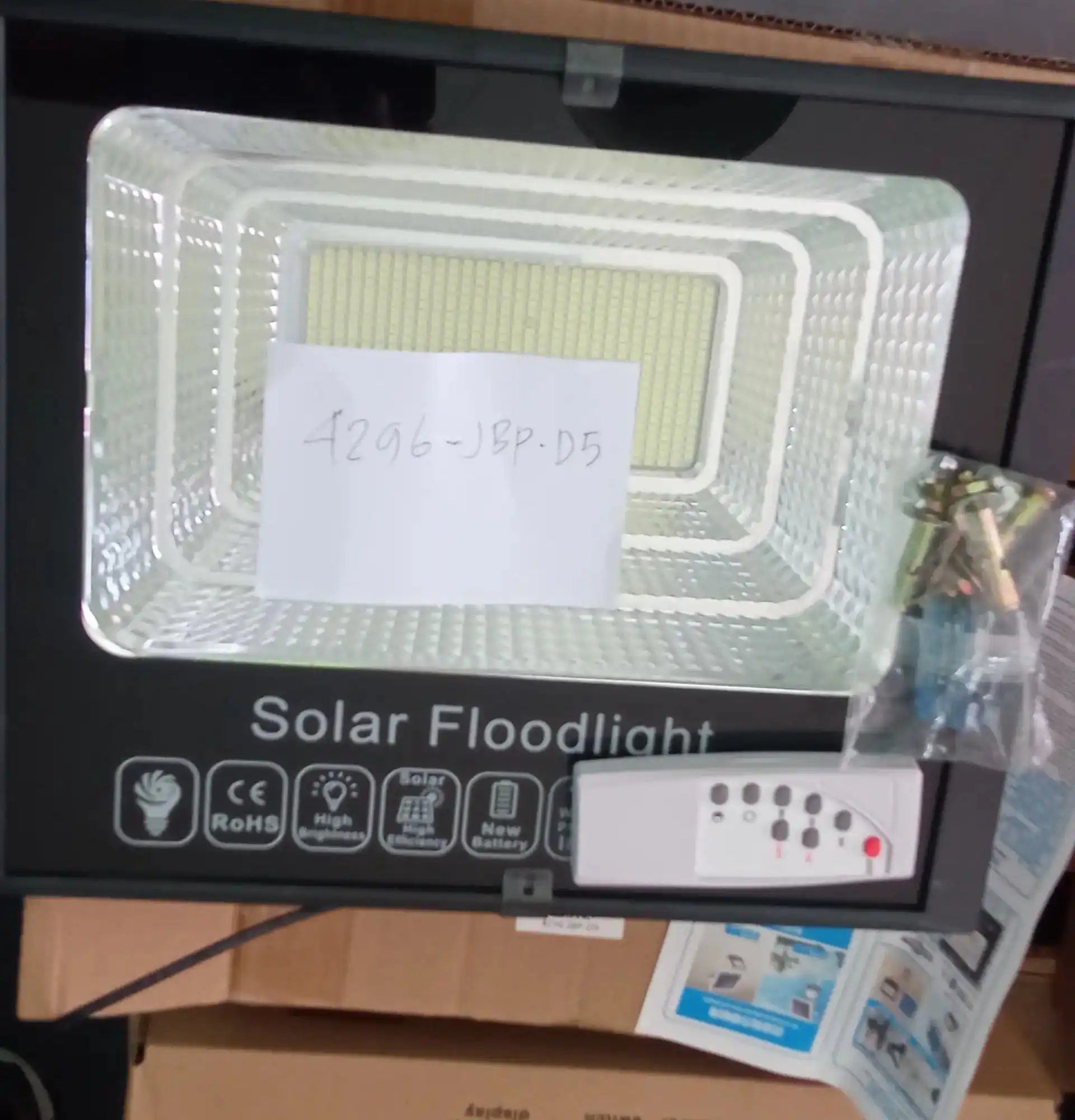 Lampu Sorot PJU Dan Dapat Dihubungkan Ke Solar Panel