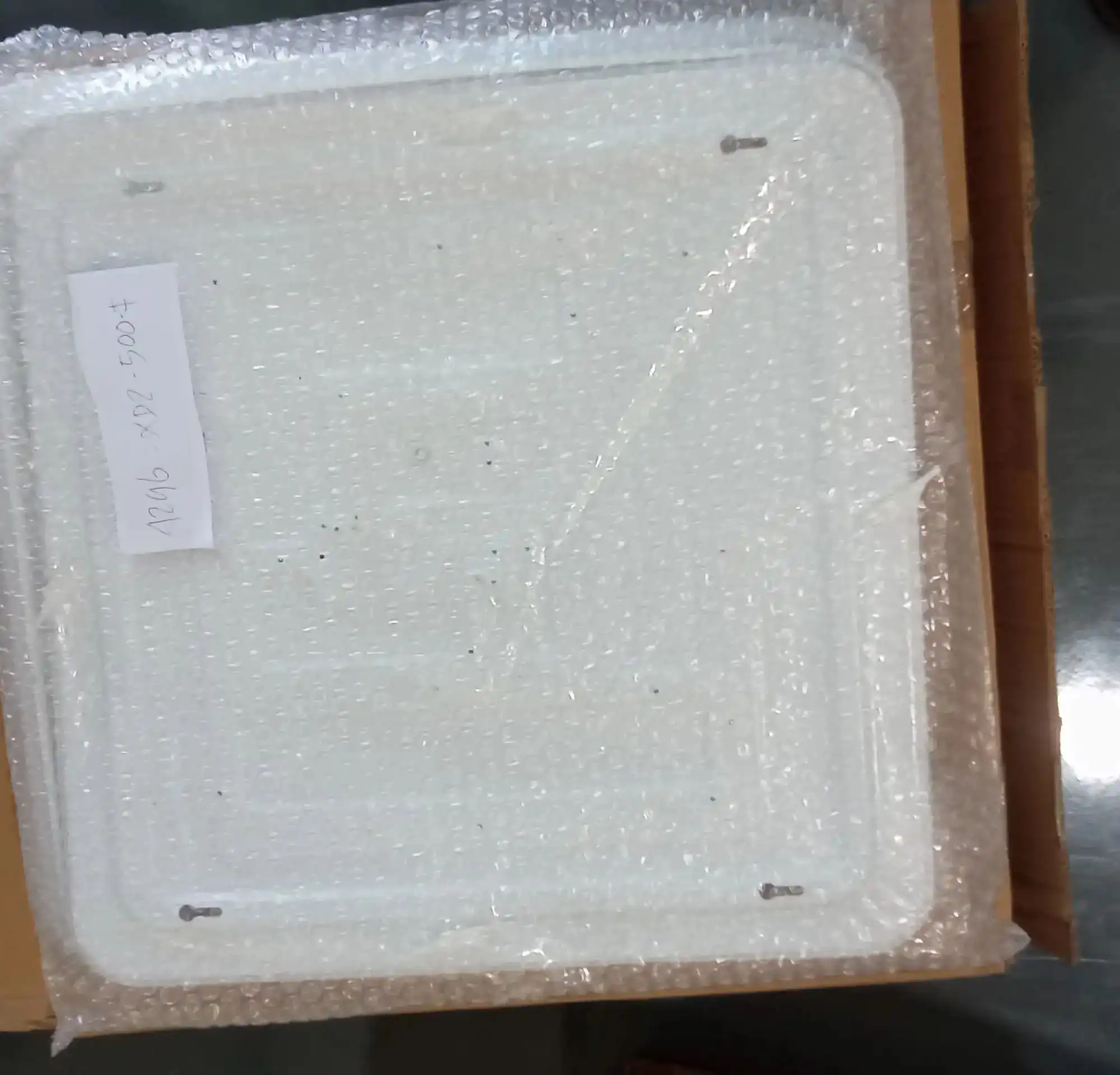 Lampu Gantung Berwarna Putih Persegi Bermotif Crystal Diamond Square